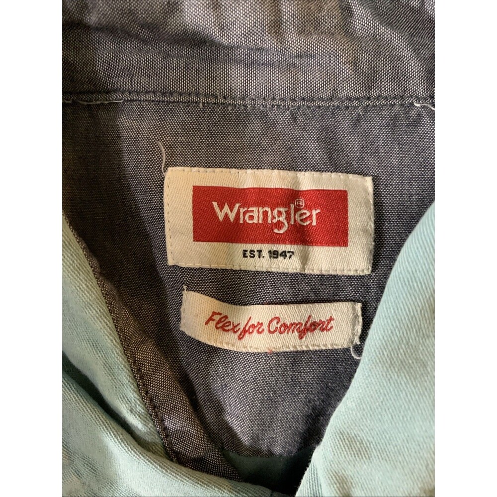 Wrangler Mens Button Up Bundle Large 6 Shirts Work Short Sleeve - Picture 7 of 7